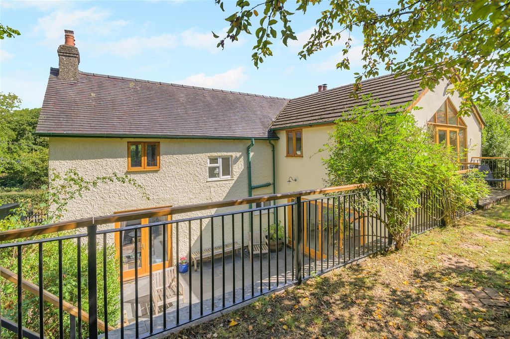 Property photo 1 of 23