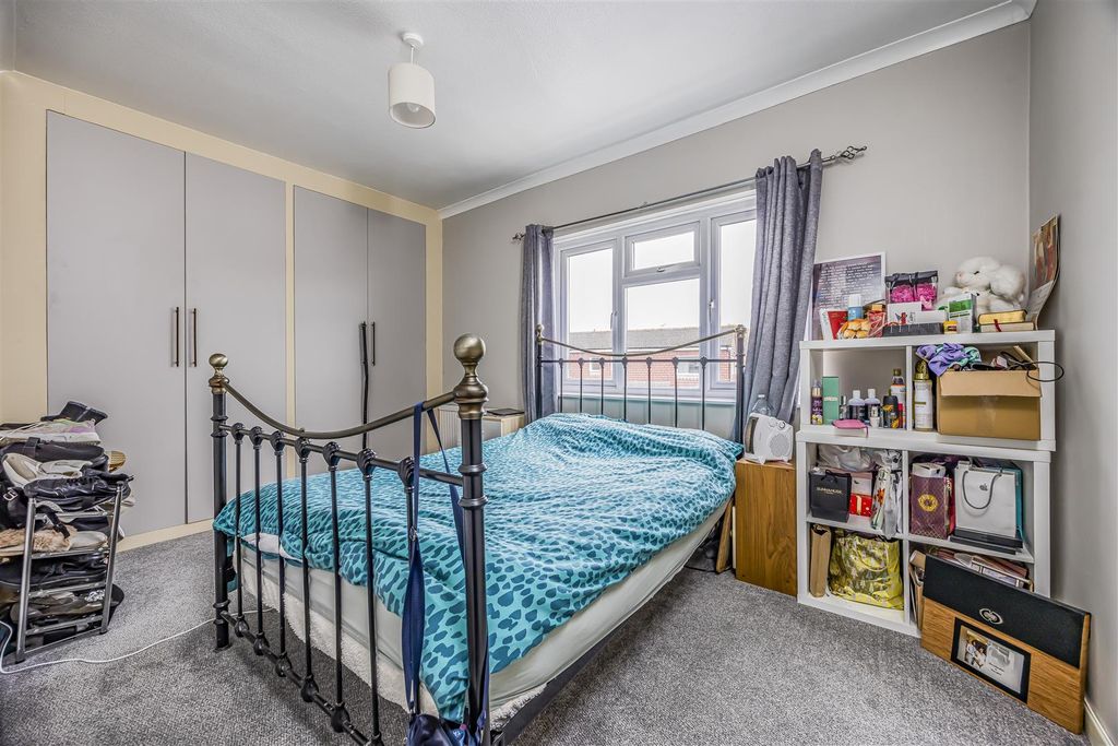 Property photo 3 of 7 76 North Street, Emsworth-Porticomarketing-Nexa-3.