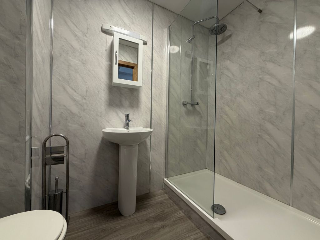 Property photo 2 of 7 Image