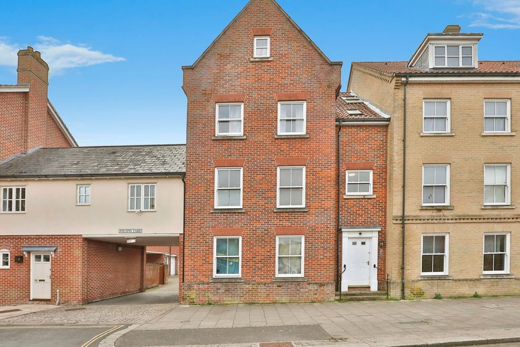 Property photo 1 of 15