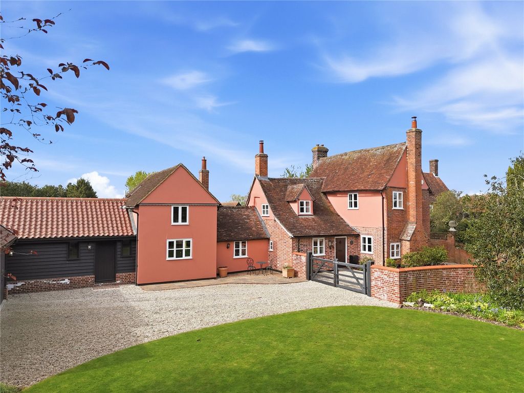 Property photo 1 of 21 The Linnets