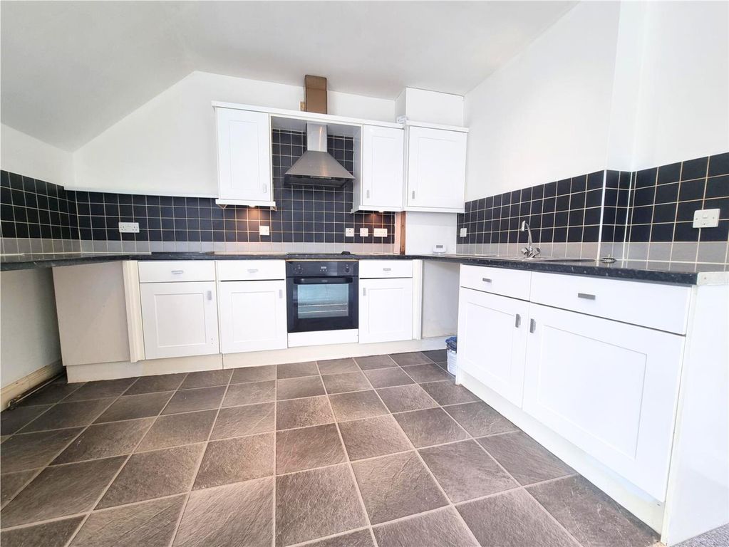 Property photo 2 of 5 Kitchen