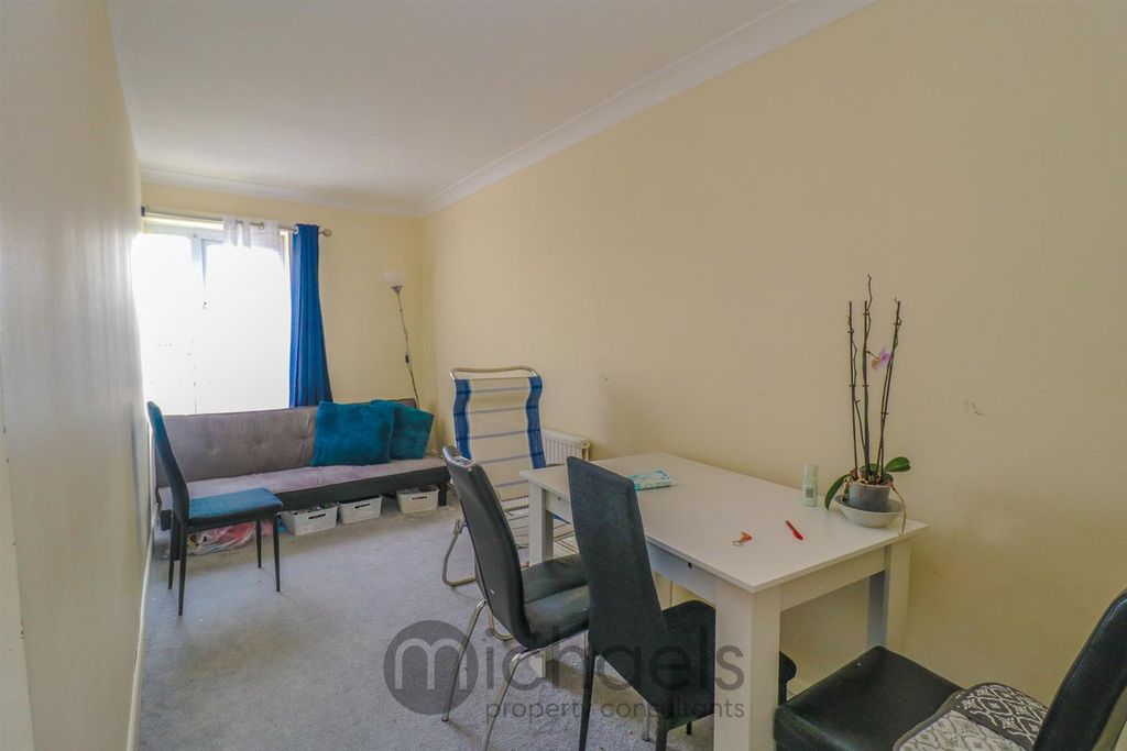 Property photo 3 of 7 Img_9383.Jpg