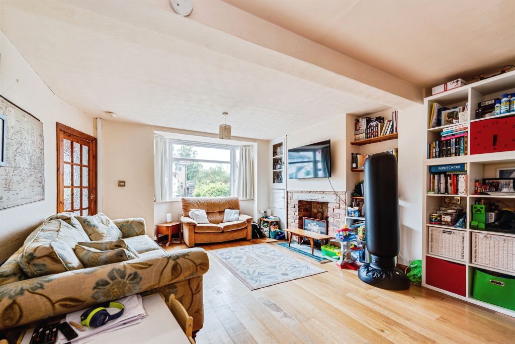 Property photo 3 of 14