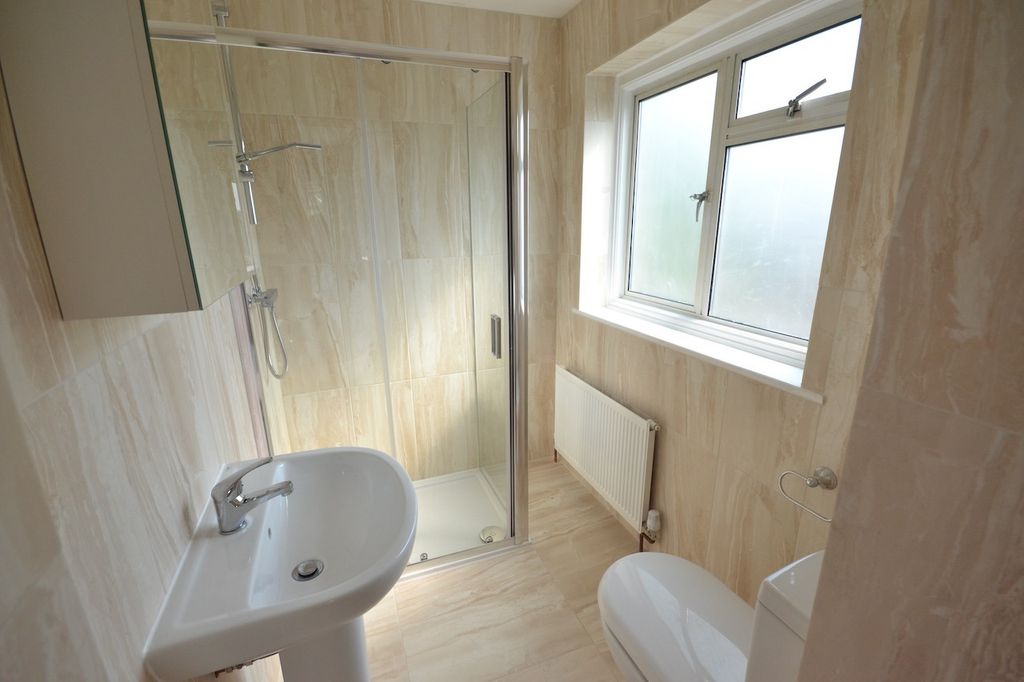 Property photo 3 of 13 3380562