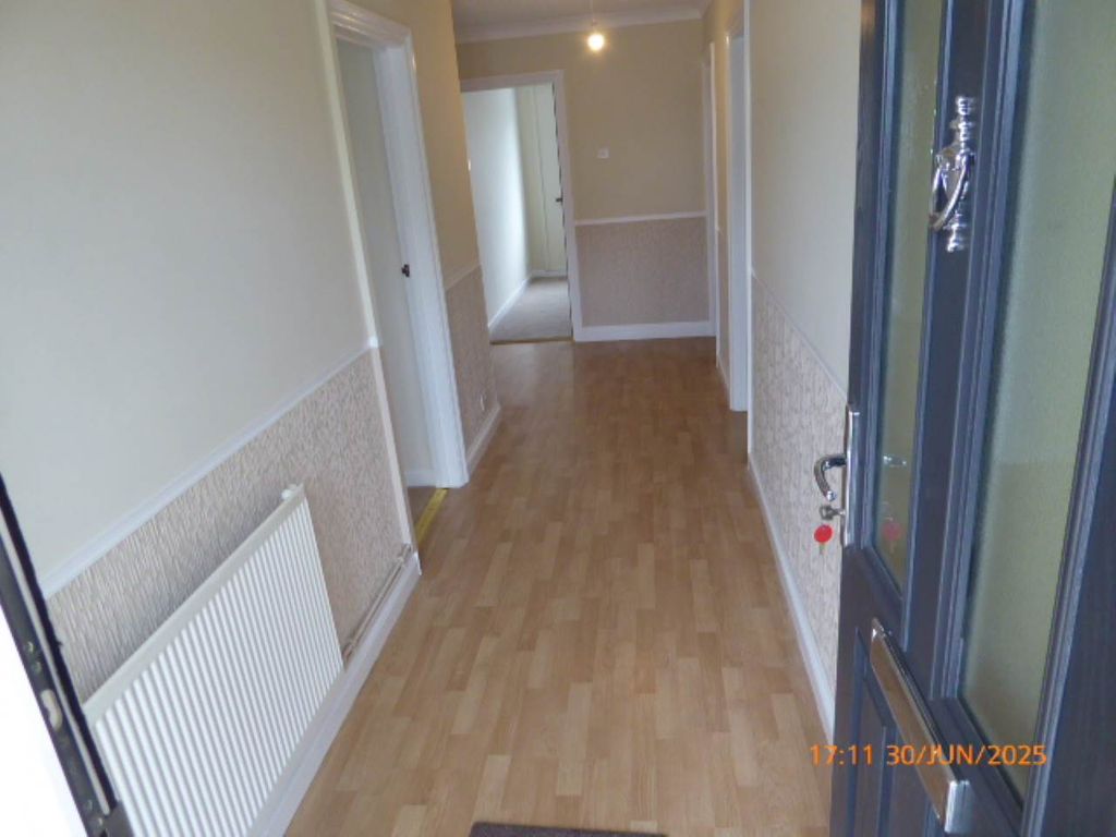 Property photo 2 of 13 P1350610