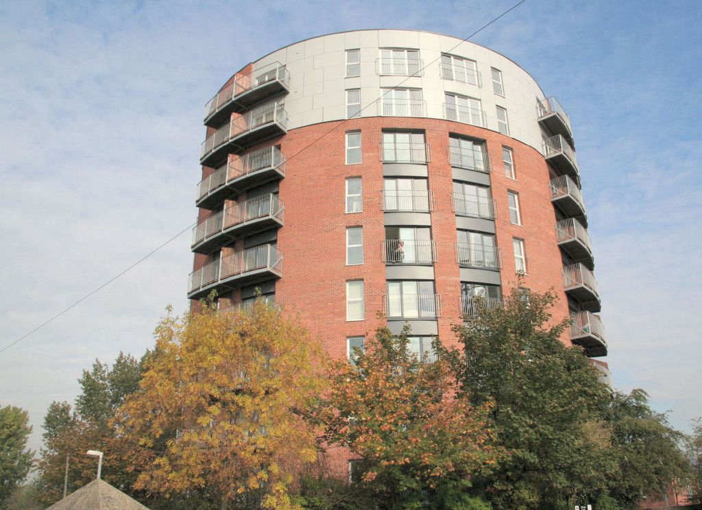 Property photo 3 of 11