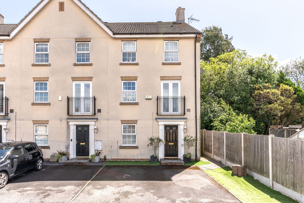 Property photo 1 of 21 1