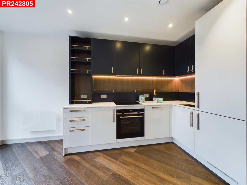 Property photo 2 of 4