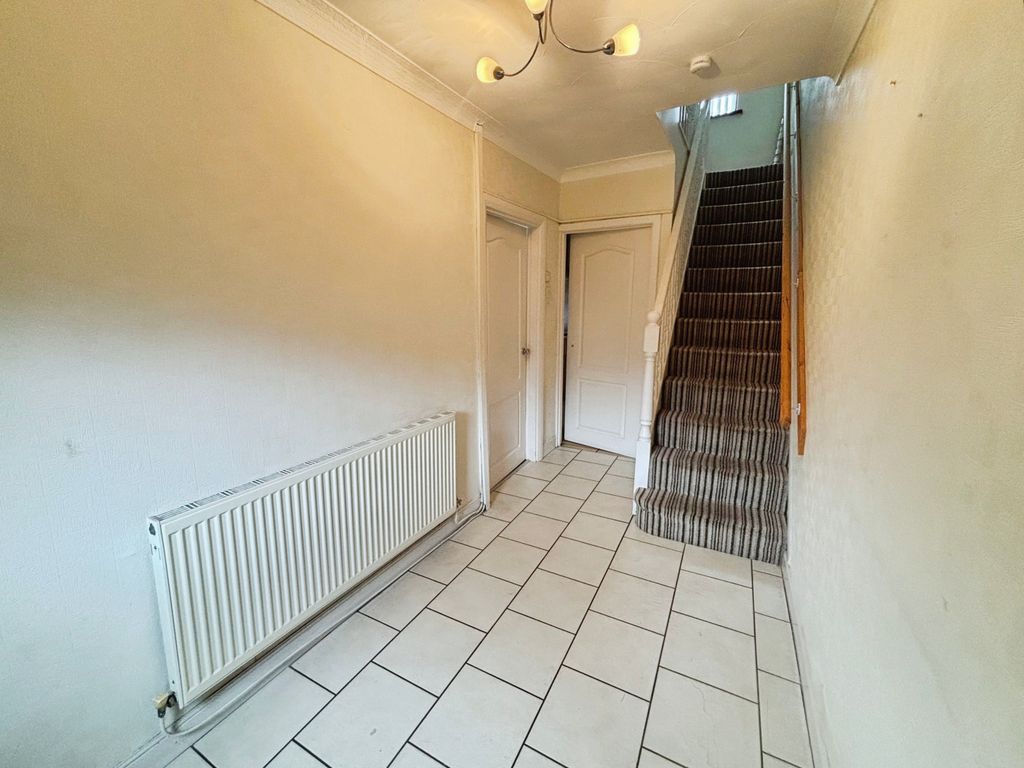 Property photo 2 of 17 Hall