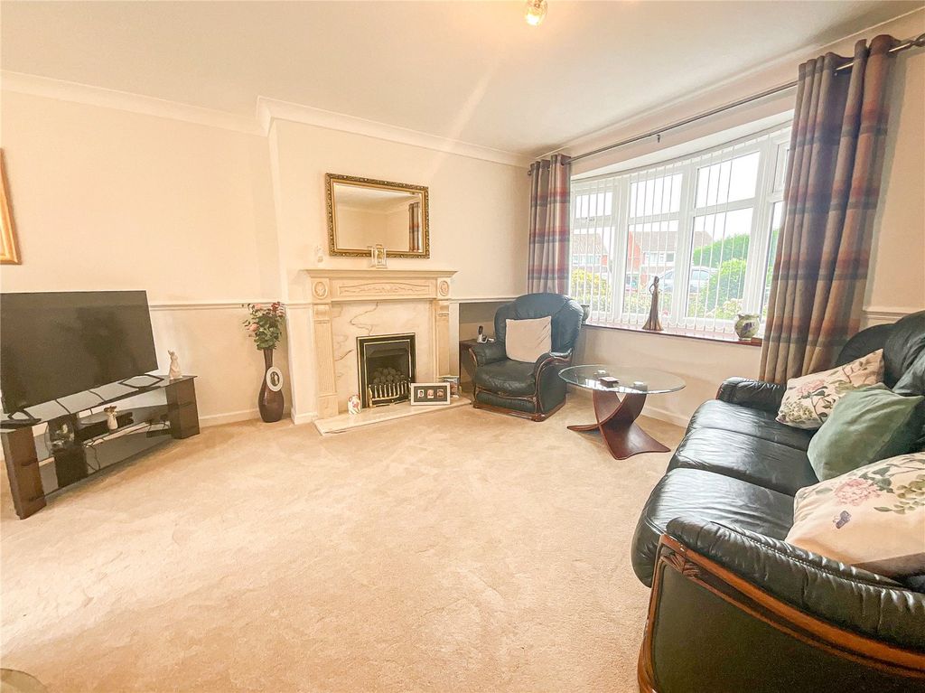 Property photo 2 of 19 Picture No. 04