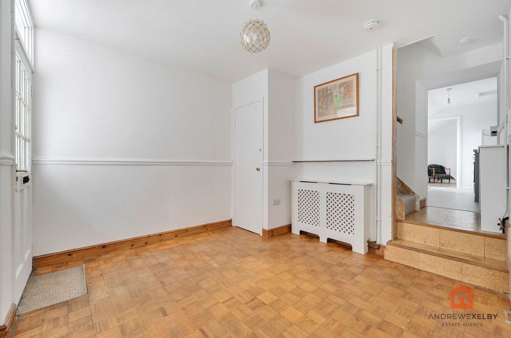 Property photo 3 of 9