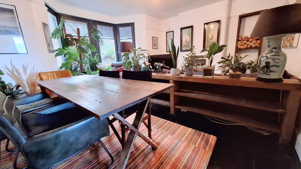 Property photo 2 of 10 Property