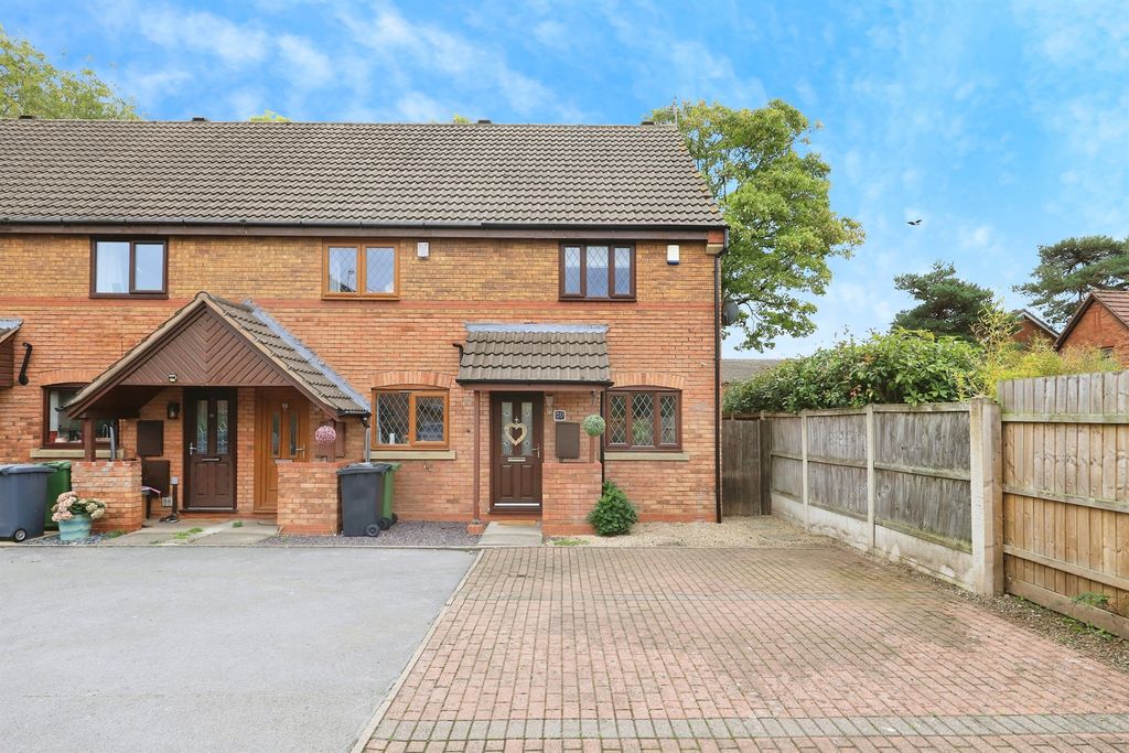 Property photo 1 of 17