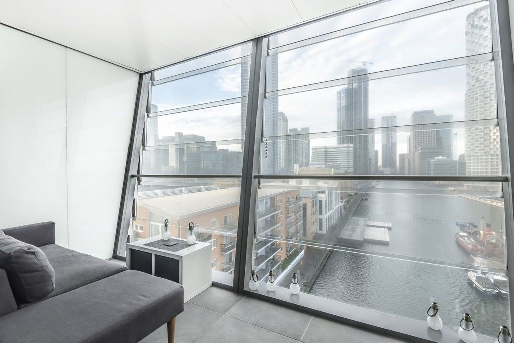 Property photo 3 of 6 565683 (2)