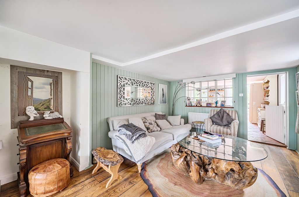 Property photo 1 of 17 1359075-3-68E9639...