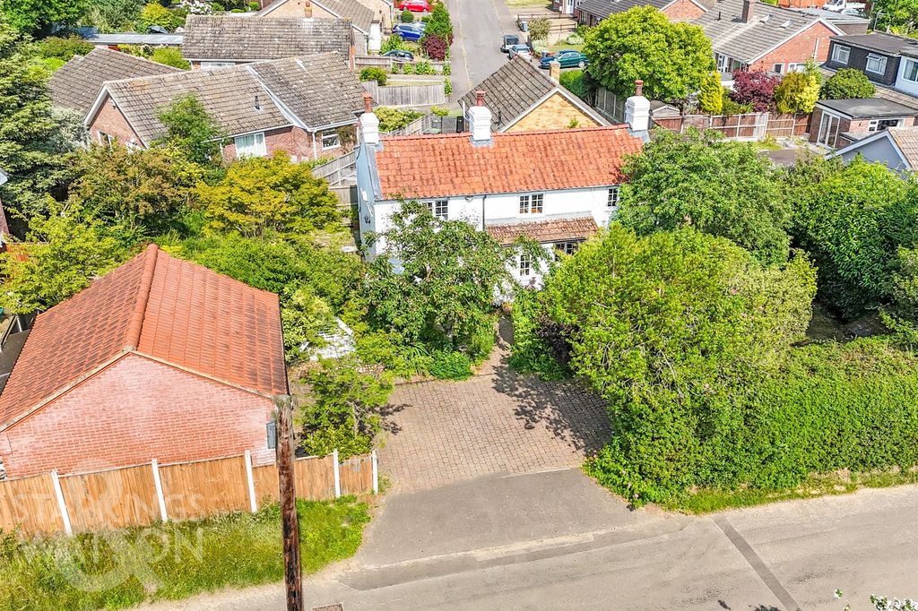 Property photo 1 of 25