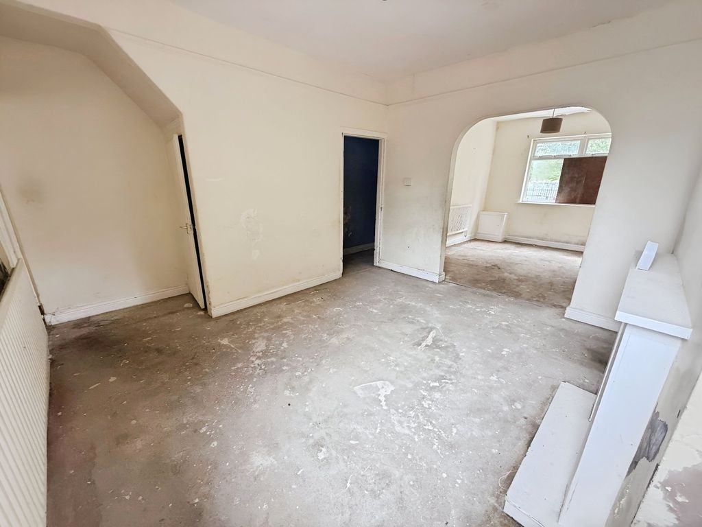 Property photo 2 of 12 Dining Area