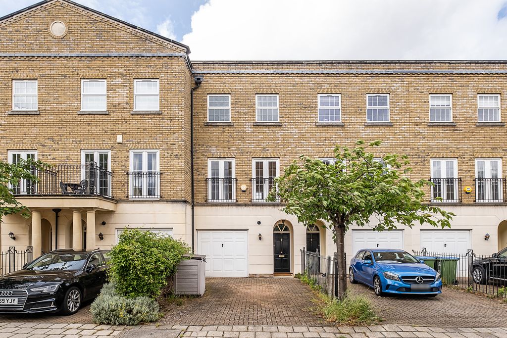 Property photo 1 of 19