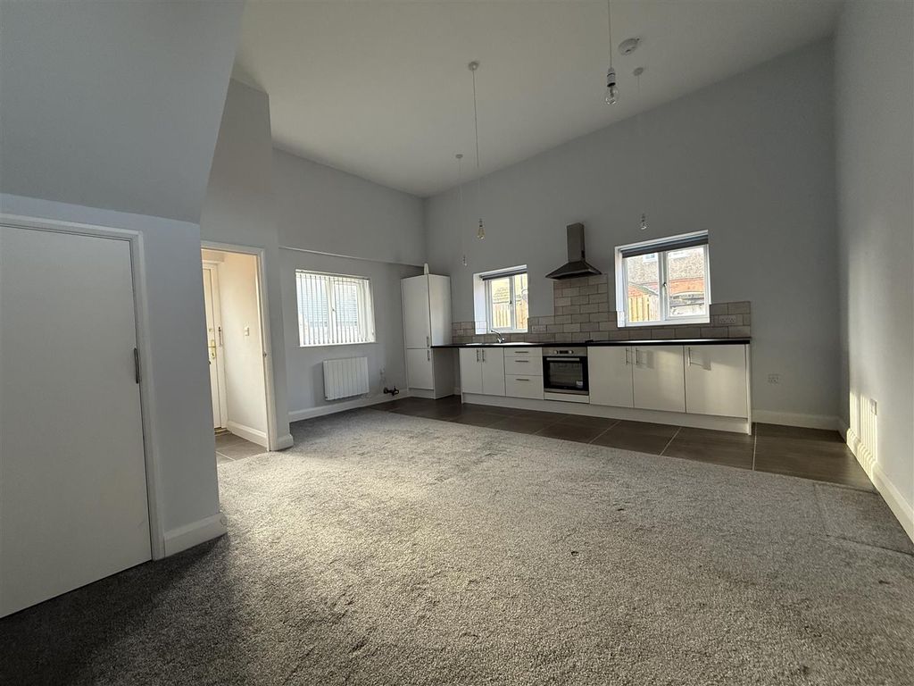 Property photo 3 of 6 Img_1356.Jpg