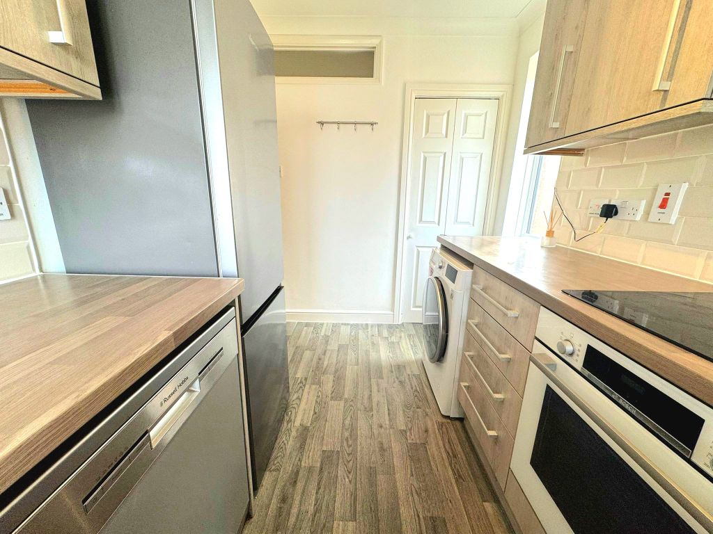 Property photo 3 of 13 Kitchen 2