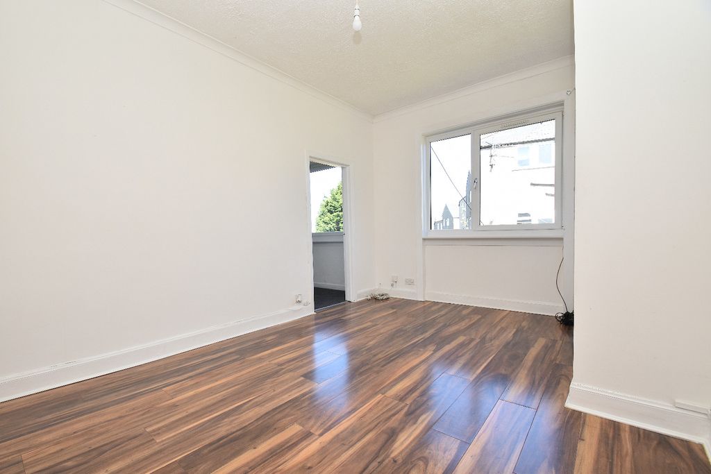 Property photo 3 of 18 5067003
