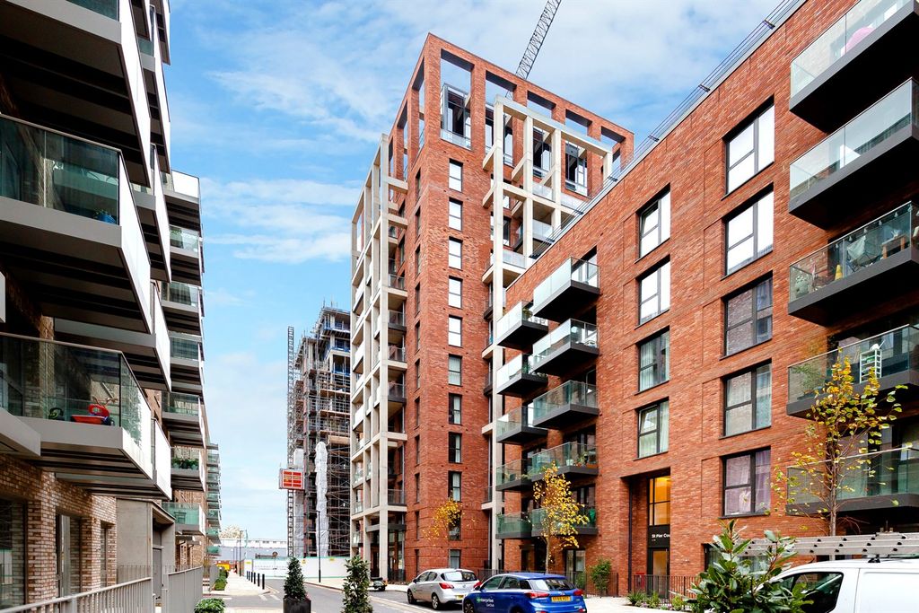 Property photo 1 of 18 (Main)