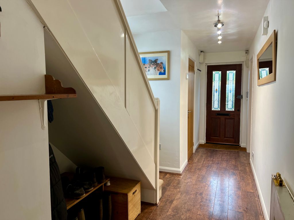 Property photo 3 of 22 Hall
