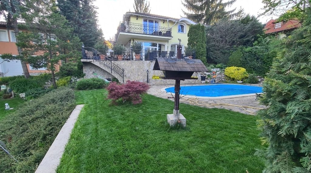 Property photo 3 of 29