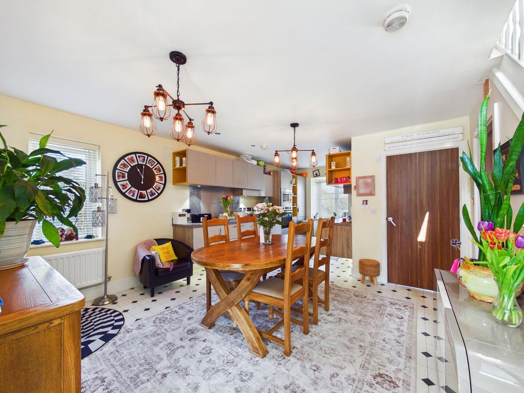 Property photo 2 of 13 Dining Room