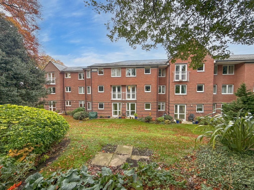 Property photo 1 of 12 External