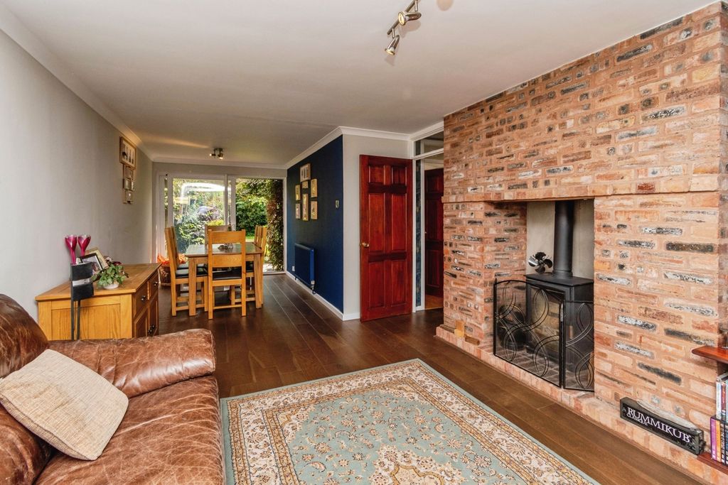 Property photo 2 of 19 Pbox-Img.Jpg
