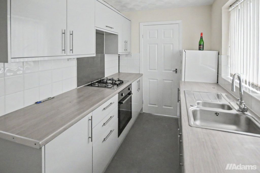 Property photo 2 of 6