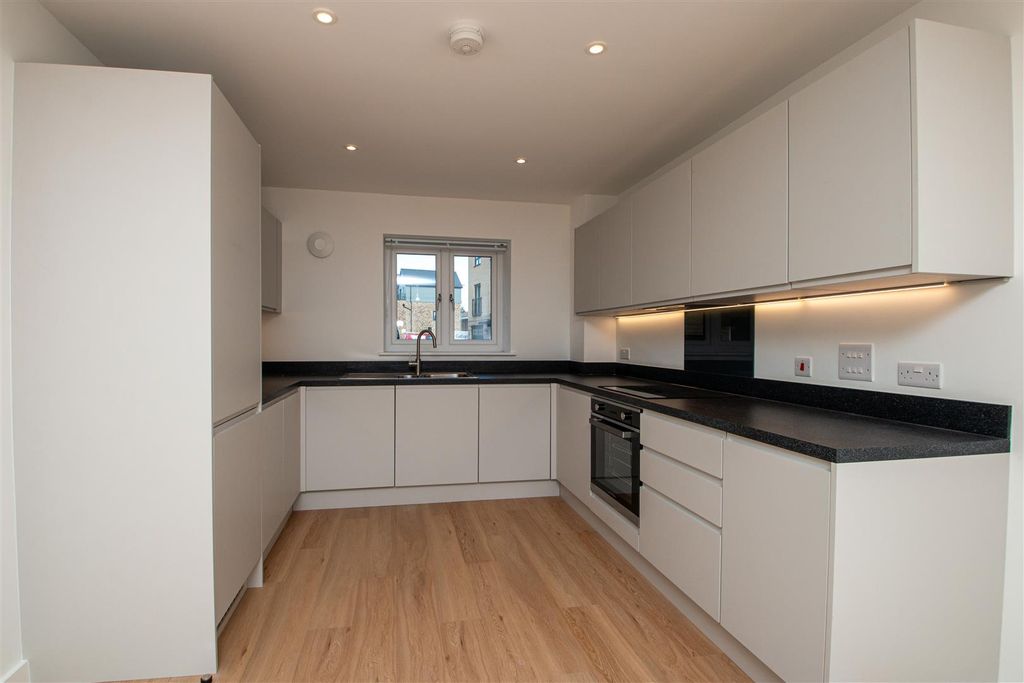 Property photo 3 of 15 44Vic_3.Jpg