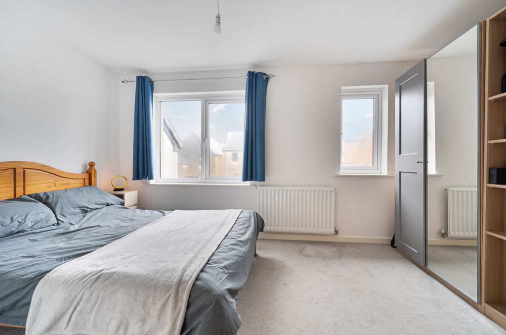 Property photo 2 of 23 1416239-8-6998379...