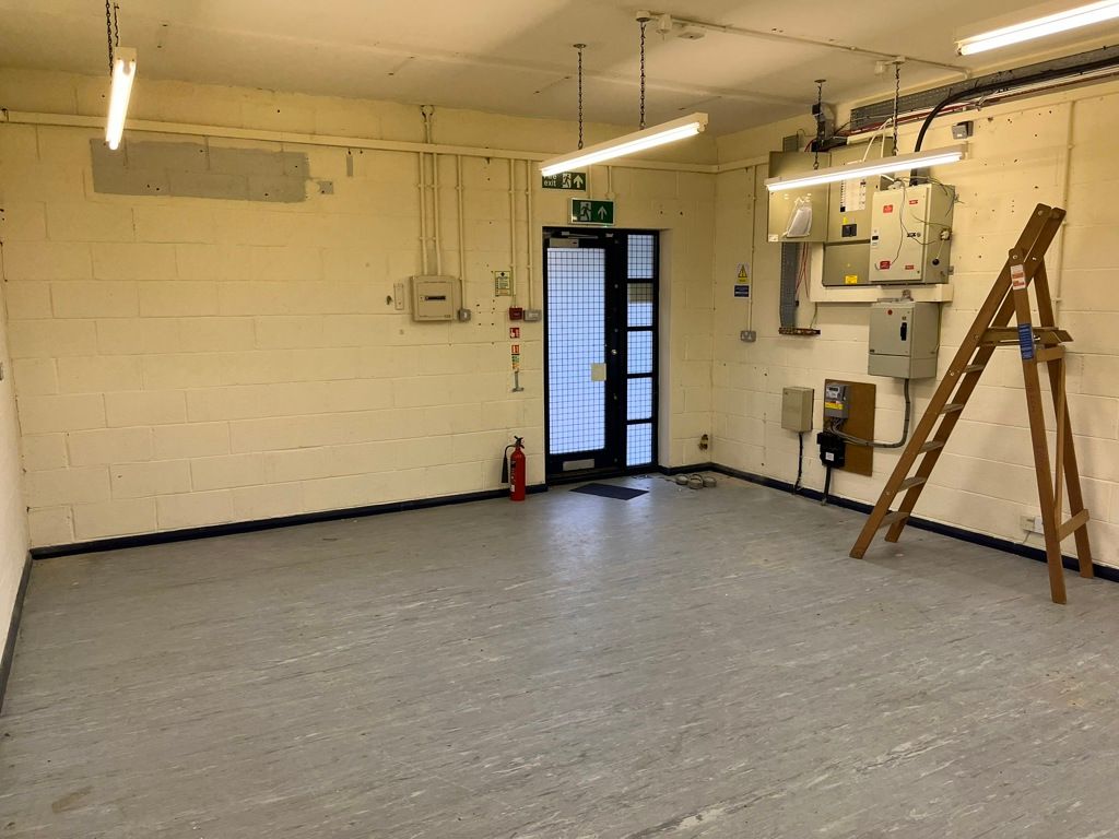 Property photo 2 of 6 Photo 1