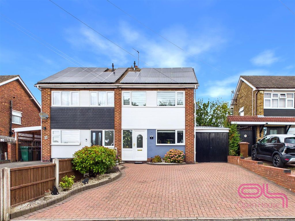 Property photo 1 of 28 Kings Road, Swadlincote (15).Jpg