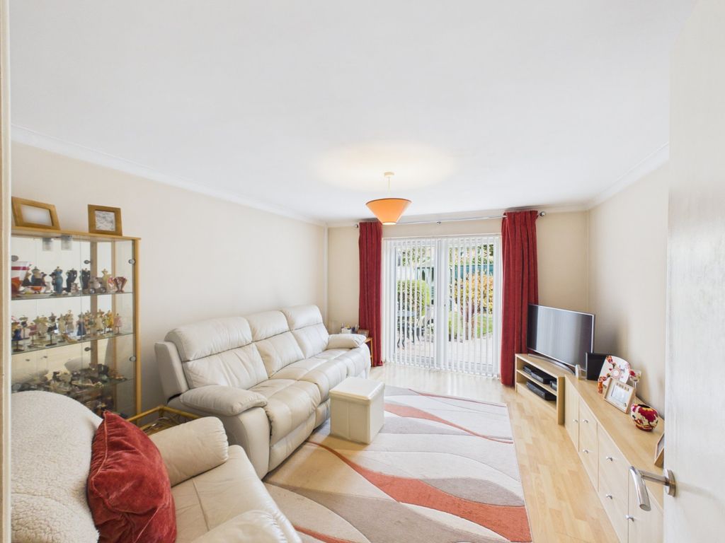 Property photo 2 of 16 Picture No. 73