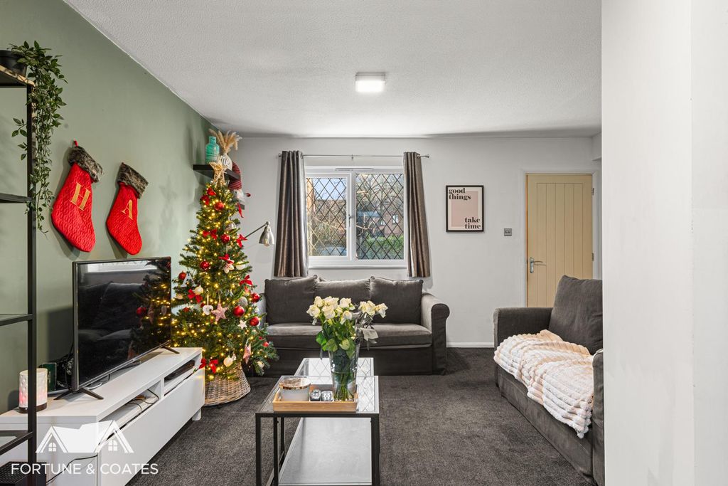 Property photo 3 of 15 Standrewsmeadow_13.Jpg