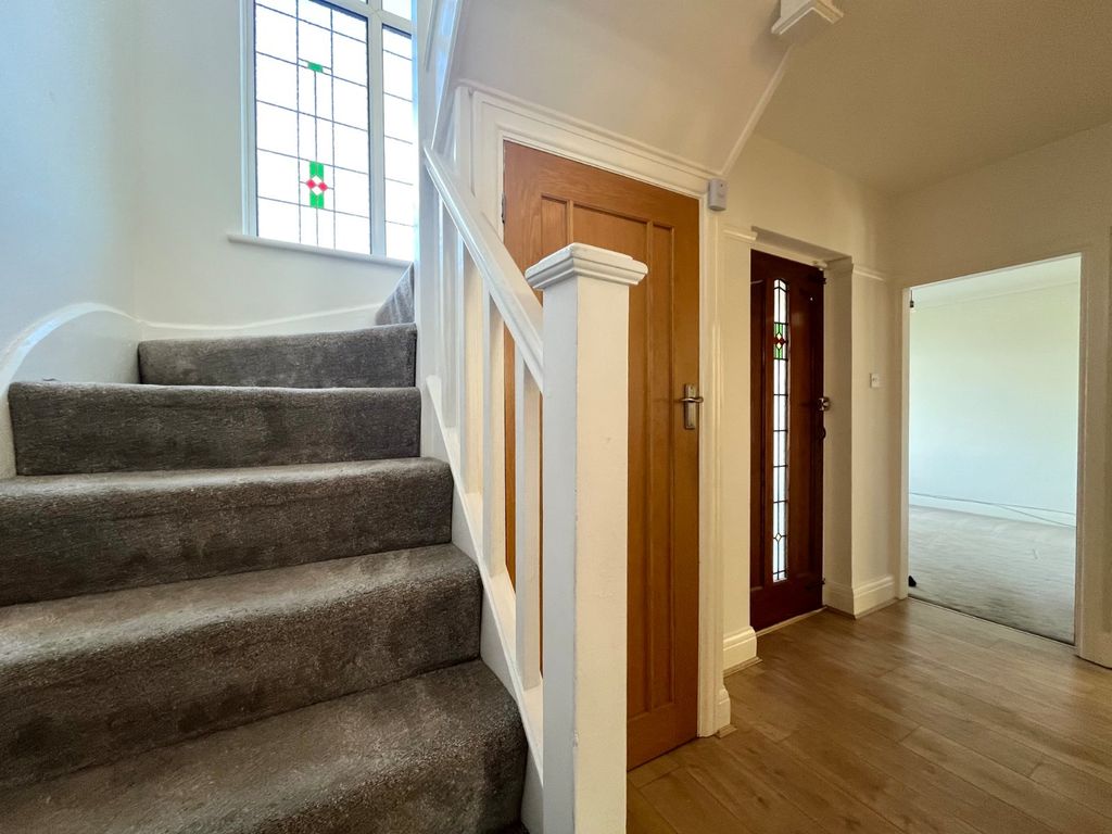 Property photo 2 of 34 Picture No. 67