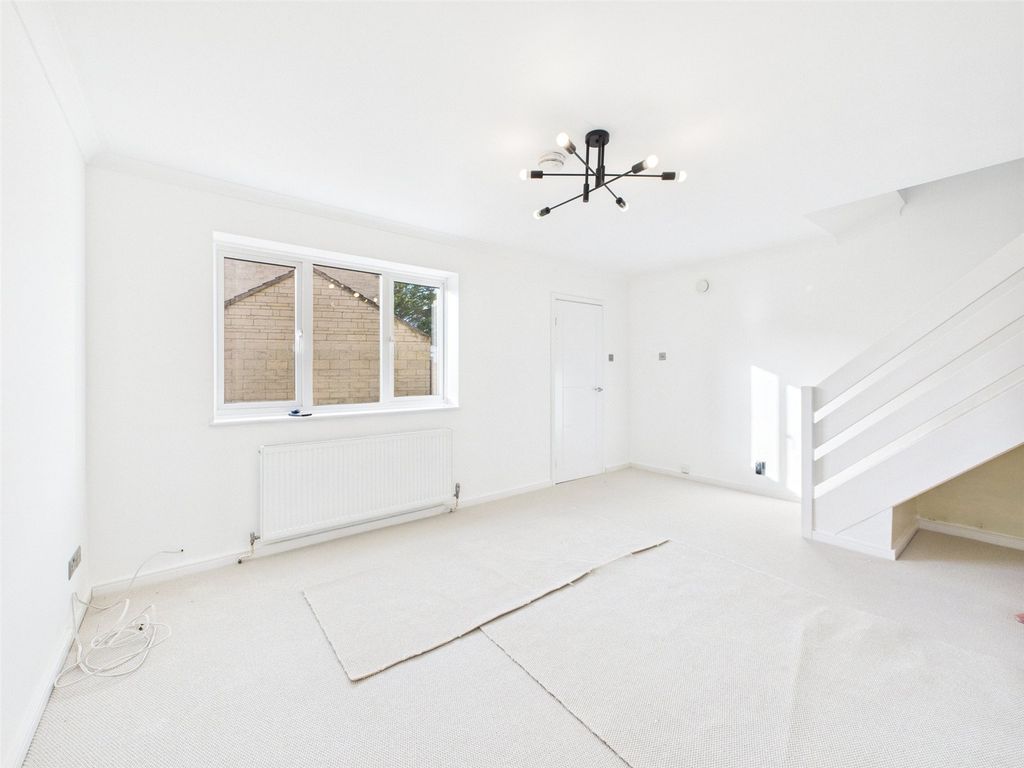 Property photo 2 of 21 Picture No. 32