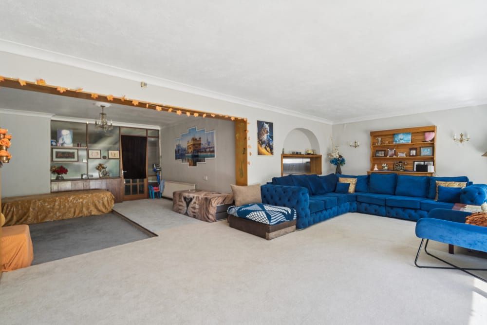 Property photo 3 of 23