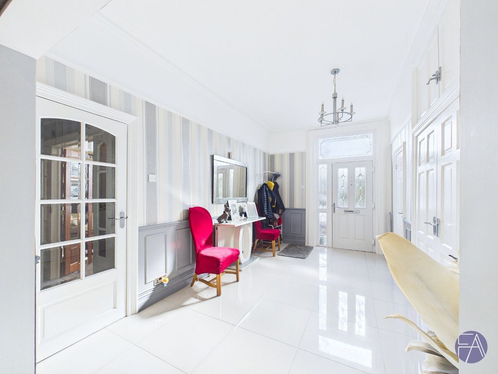 Property photo 3 of 38 4938407