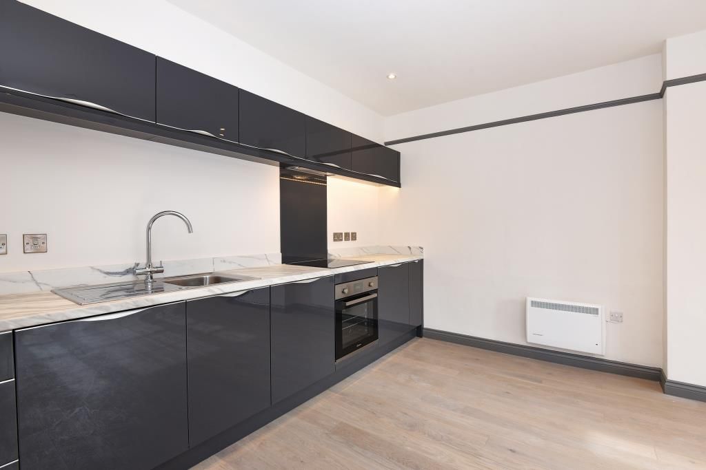 Property photo 3 of 6 Kitchen