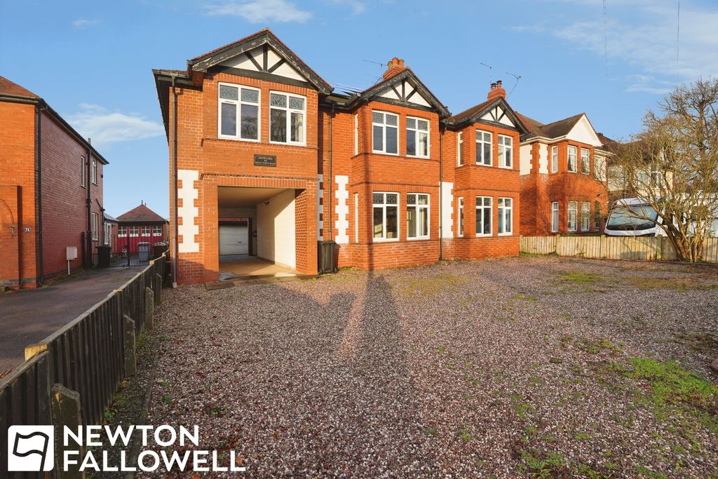 Property photo 1 of 26