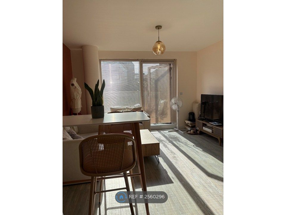 Property photo 3 of 8