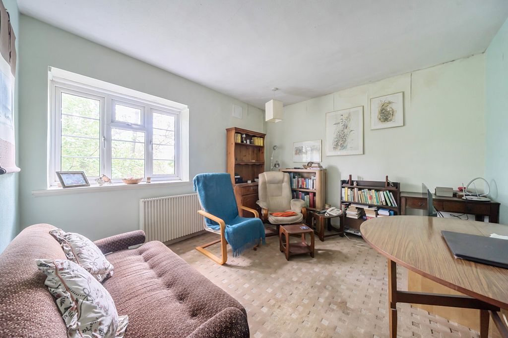 Property photo 2 of 13 1333239-11-6891E1...