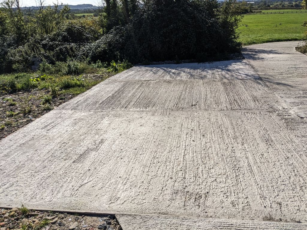 Property photo 3 of 4 D4 Parking