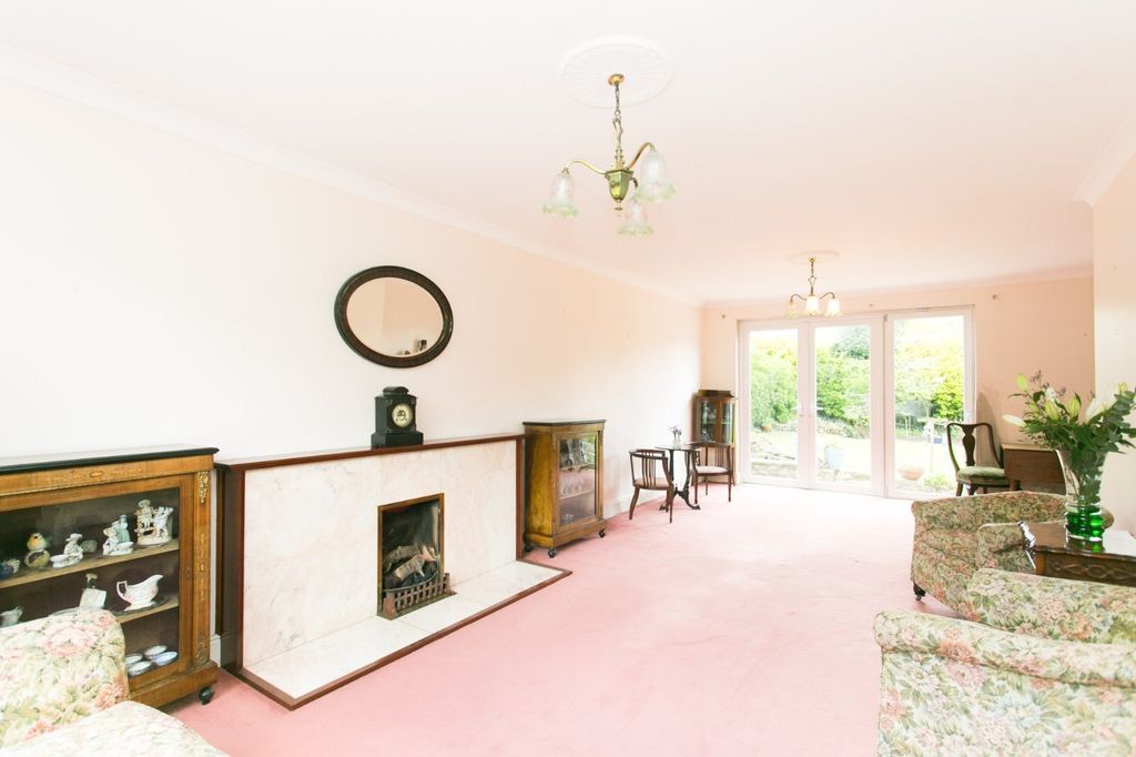 Property photo 3 of 30 Picture No. 18