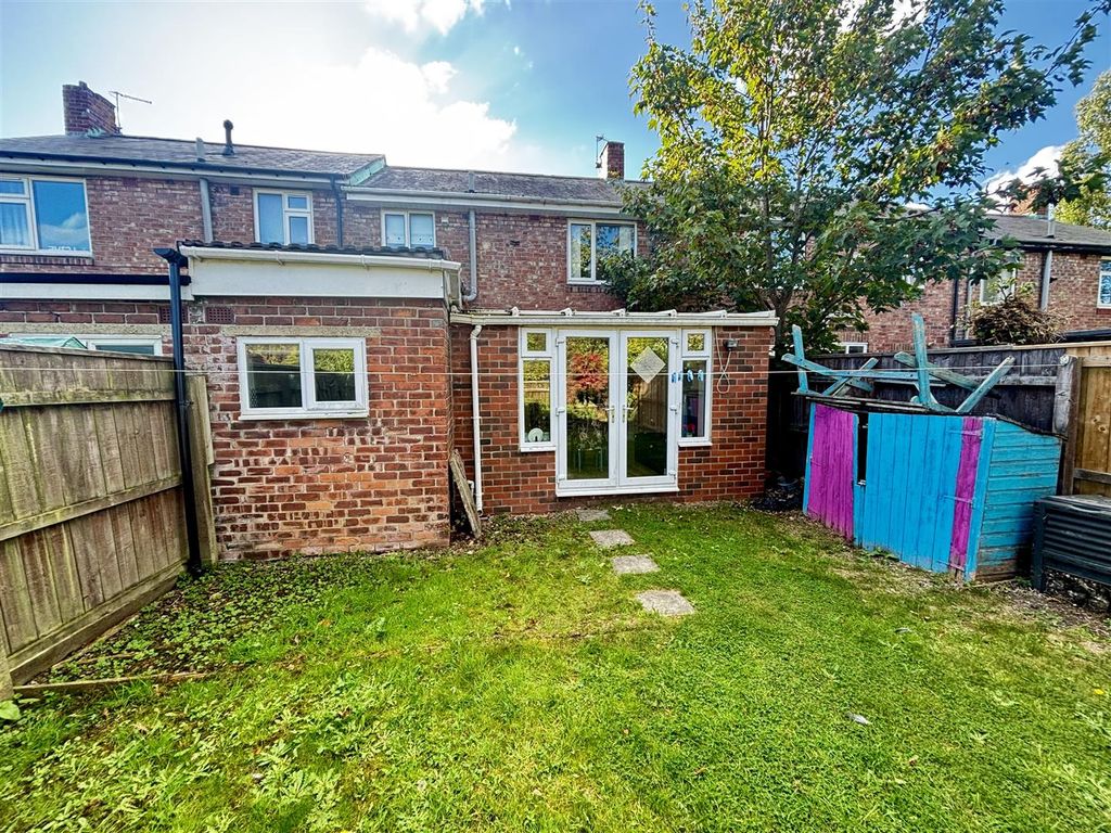 Property photo 2 of 12 External